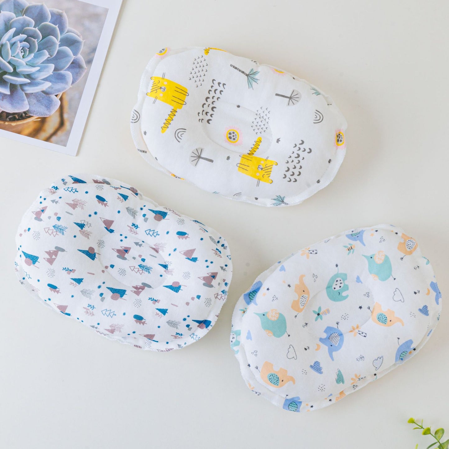 Baby Pillow Newborn Flat Head,Baby Neck Children's Pillow Suitable for 0-12 Months of Newborns Baby